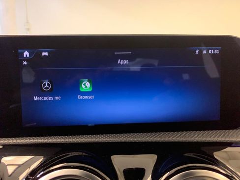 Used 2024 Mercedes-Benz CLA 250 4MATIC image 31
