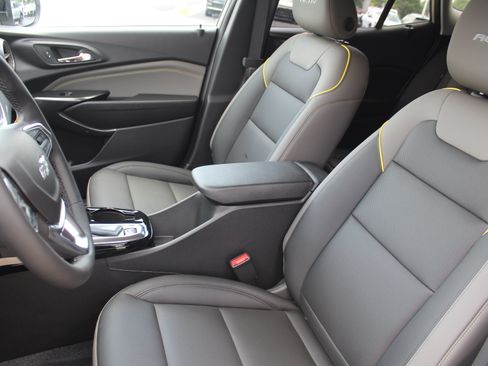 New 2026 Chevrolet Trax ACTIV w/ Driver Confidence Package FWD image 9