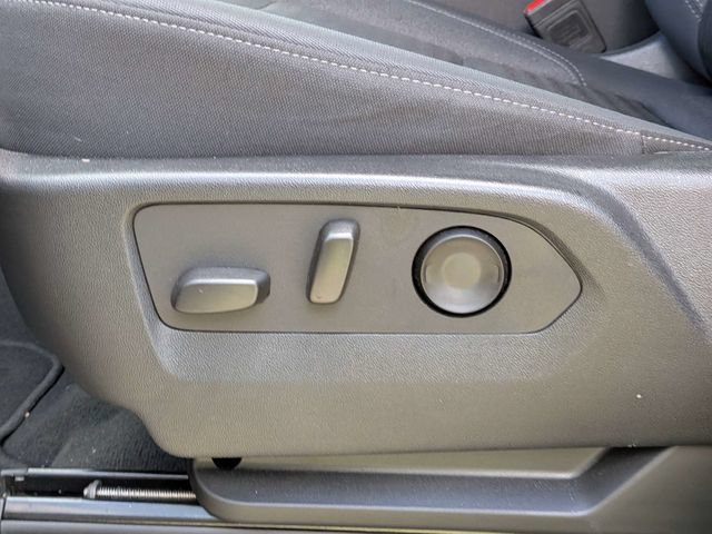 Used 2025 Chevrolet Suburban LS AWD/4WD image 20