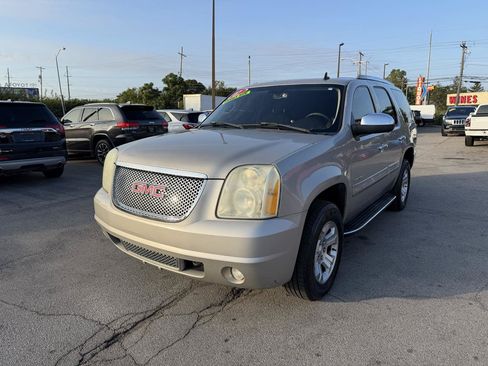 Used 2007 GMC Yukon Denali AWD/4WD image 5