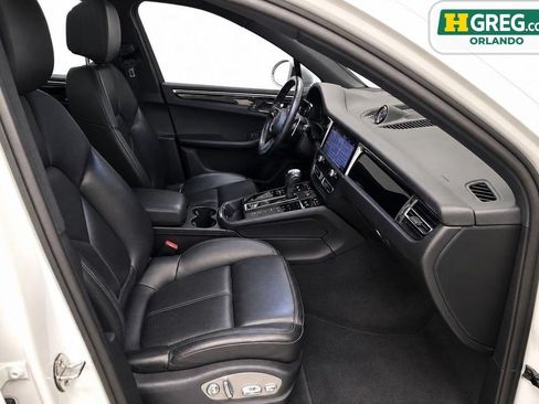Used 2024 Porsche Macan w/ Premium Plus Package AWD/4WD image 15
