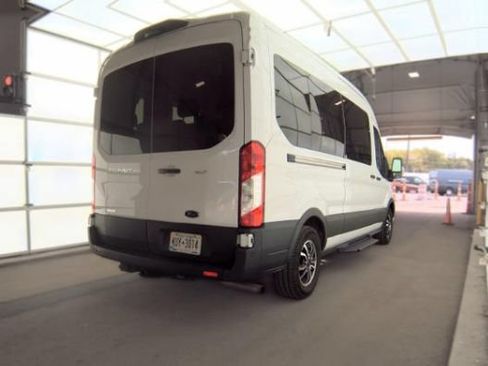 Used 2022 Ford Transit 350 XLT RWD image 5