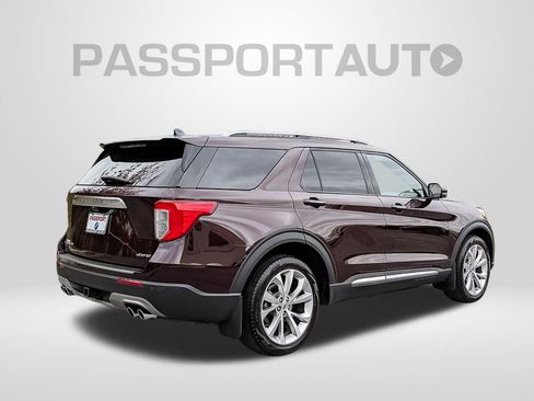 Used 2022 Ford Explorer Platinum w/ Equipment Group 601A image 7