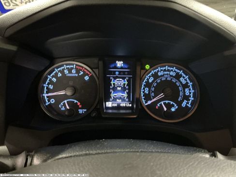 Used 2021 Toyota Tacoma TRD Off-Road w/ Technology Package AWD/4WD image 12