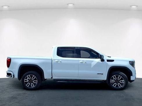 Used 2026 GMC Sierra 1500 AT4 w/ LPO, Black Badging Package AWD/4WD image 7