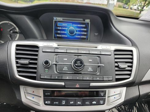 Used 2013 Honda Accord LX image 10