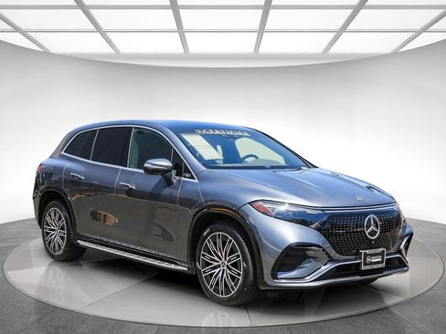 Certified 2023 Mercedes-Benz EQS 580 4MATIC SUV image 5