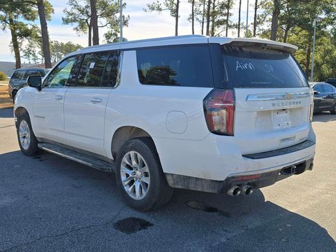 Used 2023 Chevrolet Suburban Premier image 5