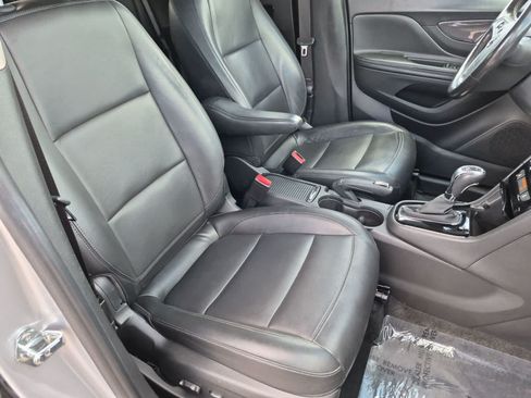 Used 2018 Buick Encore Essence FWD image 21