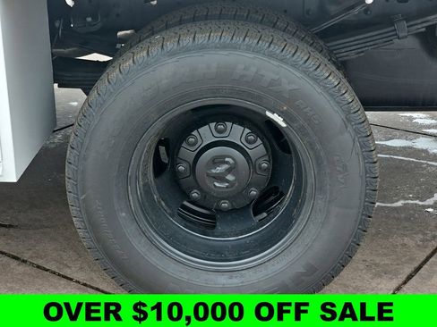 New 2025 RAM 3500 Tradesman AWD/4WD image 37