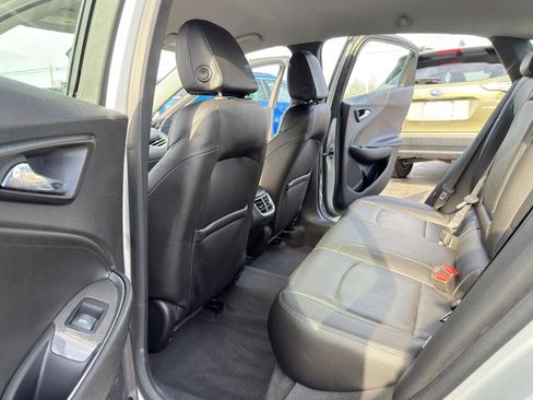 Used 2017 Chevrolet Malibu LT w/ Leather Package image 24