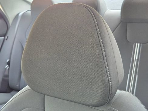 Used 2024 Hyundai Elantra SEL FWD image 17