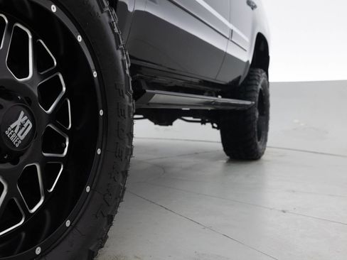 Used 2011 Chevrolet Tahoe LTZ AWD/4WD image 27