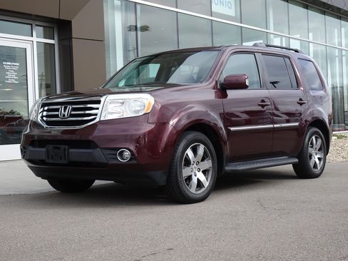 Used 2015 Honda Pilot Touring image 1
