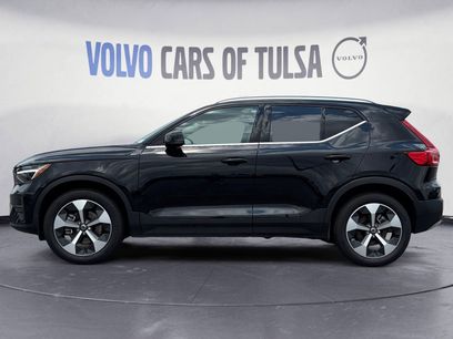 New 2025 Volvo XC40 B5 Core w/ Protection Package Premier