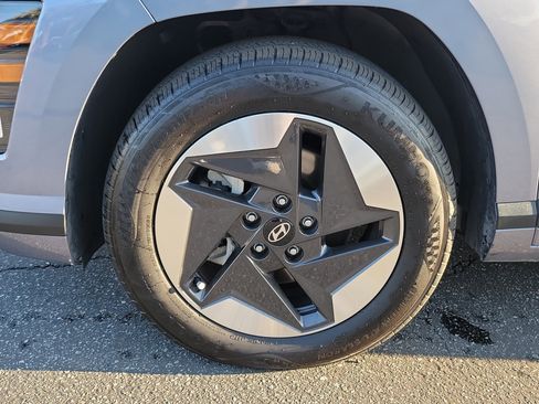 Certified 2024 Hyundai Kona SEL image 25