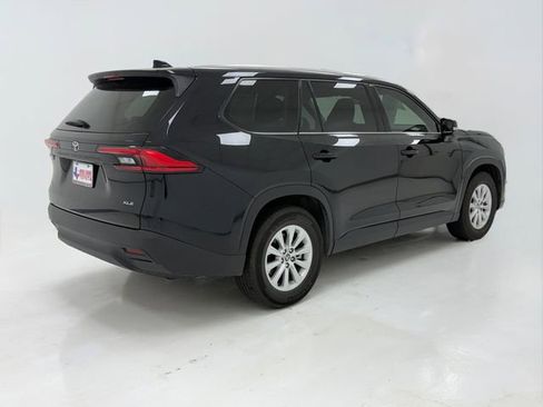 Used 2024 Toyota Grand Highlander XLE image 21