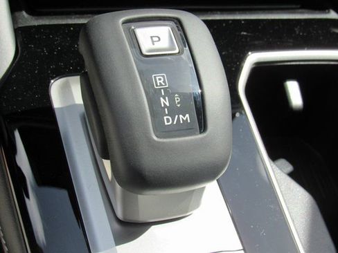 New 2025 Mitsubishi Outlander SE FWD image 21