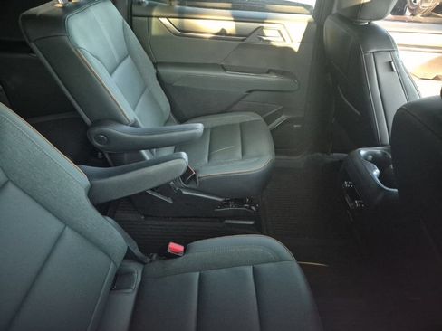 Used 2025 GMC Acadia AT4 w/ Super Cruise Package AWD/4WD image 25