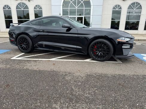 Used 2019 Ford Mustang GT Premium w/ GT Performance Package RWD image 2