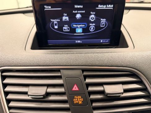 Used 2018 Audi Q3 2.0T Premium Plus w/ Premium Plus Package AWD/4WD image 45