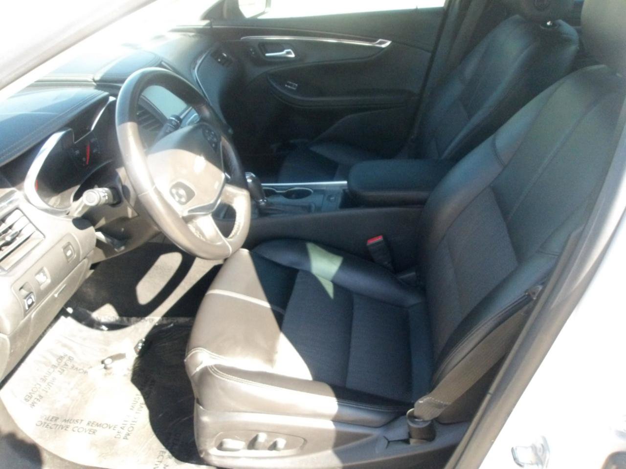Used 2018 Chevrolet Impala LT FWD image 19