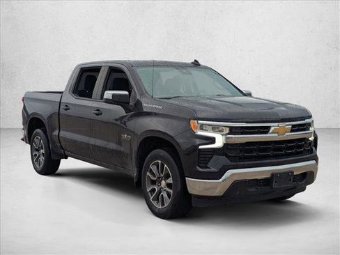 Used 2022 Chevrolet Silverado 1500 LT image 3