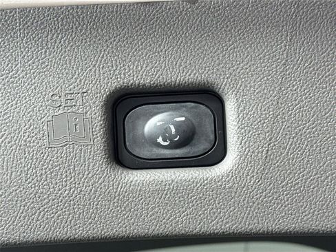 Used 2019 Lincoln Nautilus Reserve w/ Cargo Utility Package image 57