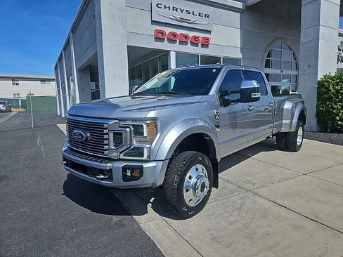 Used 2022 Ford F450 Platinum w/ FX4 Off-Road Package AWD/4WD image 1