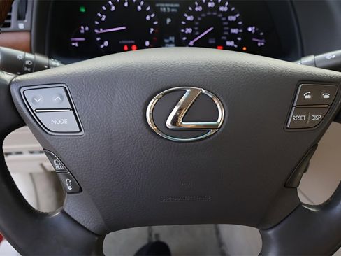 Used 2011 Lexus LS 460 image 18