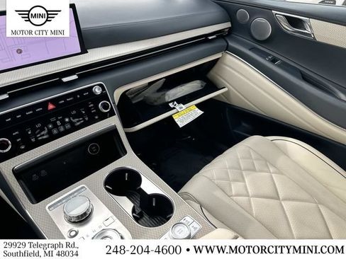 Used 2025 Genesis GV80 3.5T Prestige AWD/4WD image 37