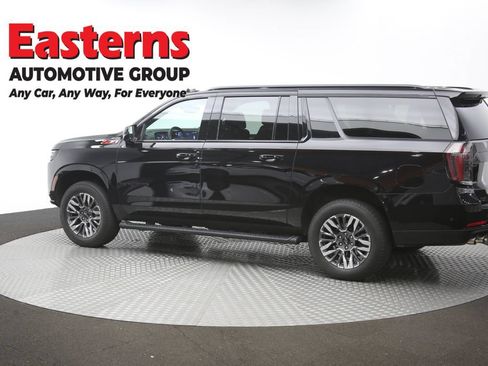 Used 2025 Chevrolet Suburban Z71 AWD/4WD image 65