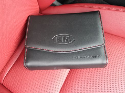 Used 2018 Kia Stinger GT1 image 29