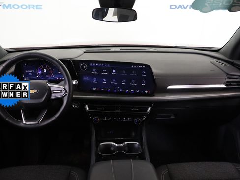 Used 2025 Chevrolet Traverse LT w/ Driver Confidence Package FWD image 15