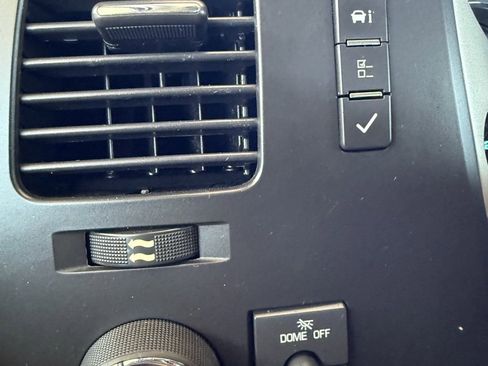 Used 2013 Chevrolet Silverado 1500 LT image 30