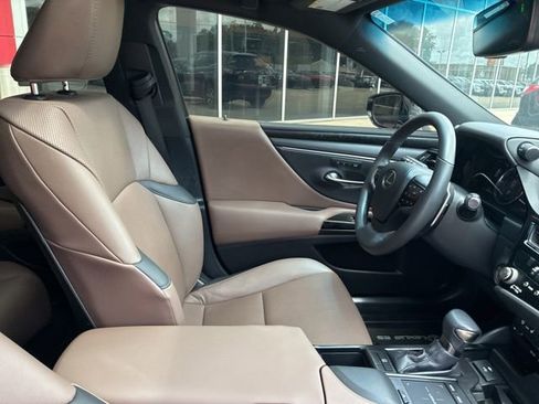 Used 2022 Lexus ES 350 w/ Premium Package FWD image 9