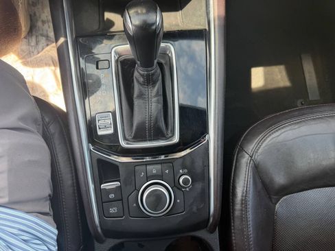 Used 2021 MAZDA CX-5 Signature AWD/4WD image 26