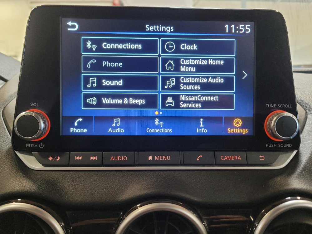 Used 2025 Nissan Sentra SV FWD image 25