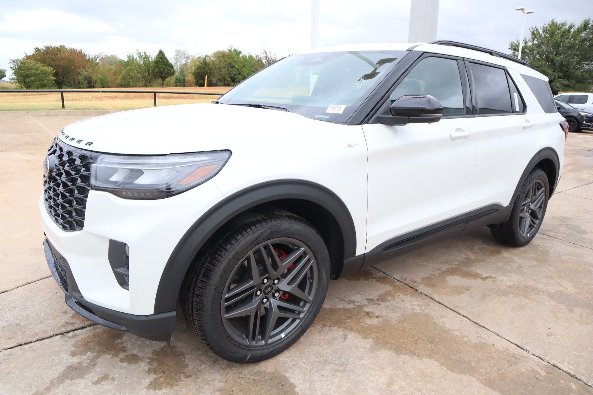 New 2026 Ford Explorer ST-Line w/ ST-Line Street Pack AWD/4WD image 12