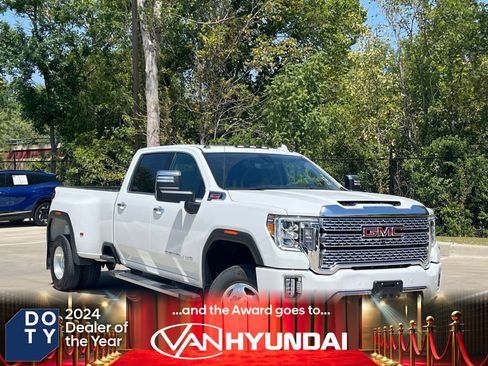 Used 2022 GMC Sierra 3500 Denali w/ Denali Ultimate Package AWD/4WD image 1
