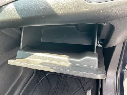 Used 2021 Chevrolet Equinox LS w/ LS Convenience Package AWD/4WD image 43