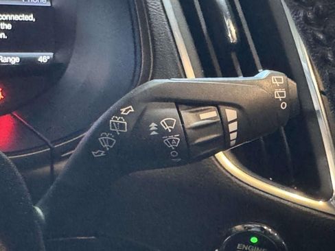 Used 2023 Ford Edge Titanium image 23