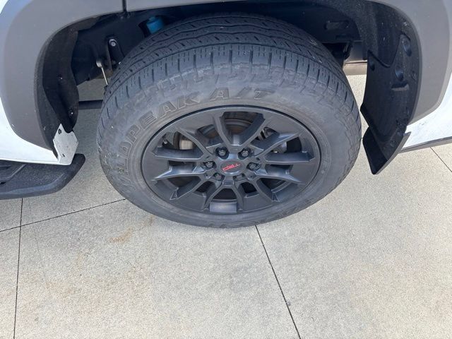 Used 2024 Toyota Sequoia Limited w/ TRD Off-Road Package AWD/4WD image 11