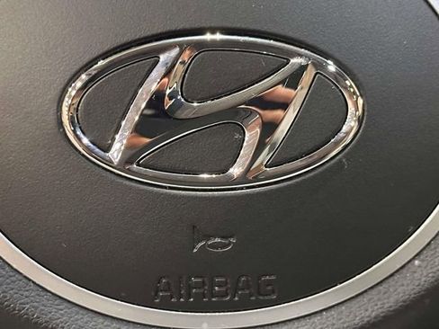 Used 2023 Hyundai Tucson Limited AWD/4WD image 27