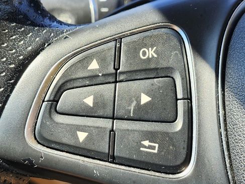 Used 2019 Mercedes-Benz GLA 250 4MATIC image 37