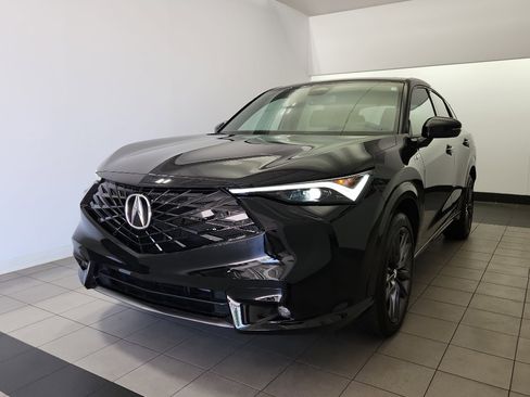 Used 2025 Acura ADX A-Spec image 2