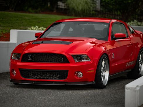 Used 2012 Ford Mustang Shelby GT500 w/ Electronics Pkg image 9