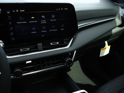 New 2026 Chevrolet Equinox LT w/ Safety and Technology Package image 15