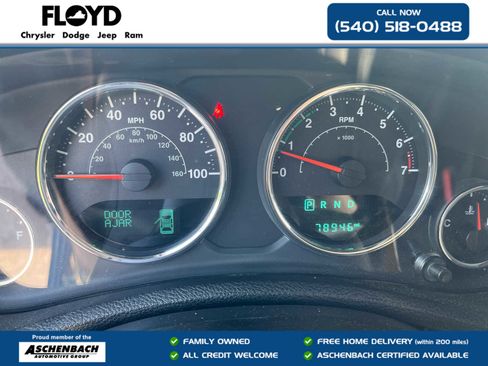 Used 2015 Jeep Wrangler Unlimited Sahara w/ Connectivity Group AWD/4WD image 13