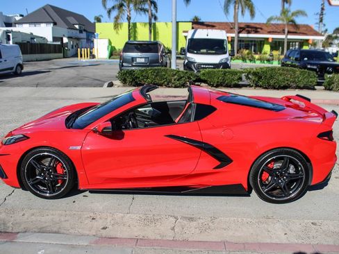 Used 2020 Chevrolet Corvette Stingray Premium Cpe w/ 3LT Preferred Equipment Group image 2